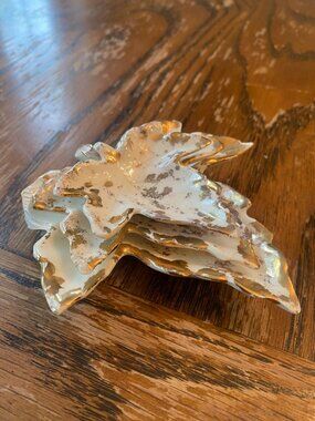 Set Of 3 Vintage Ceramic Leaf-Shaped Trinket Dishes With Gold Accents Decorative